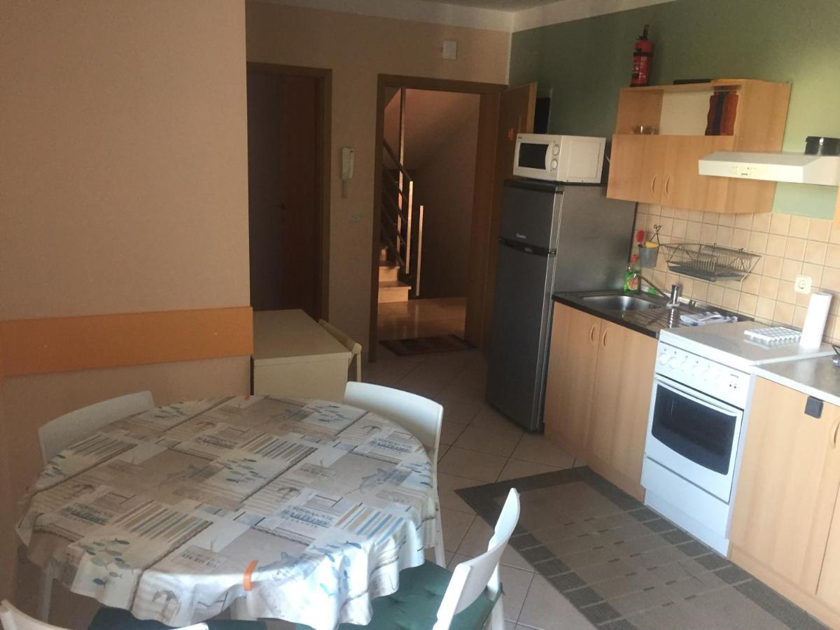 Apartment Petar12 Tkon Exterior foto